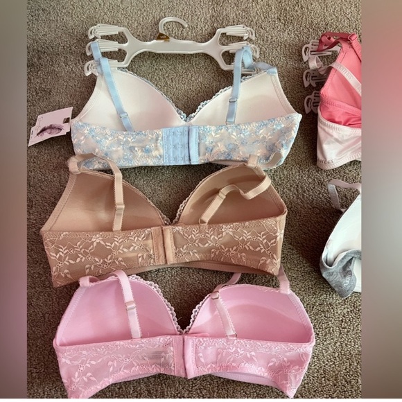 Bra size 36B bundle - Picture 2 of 3